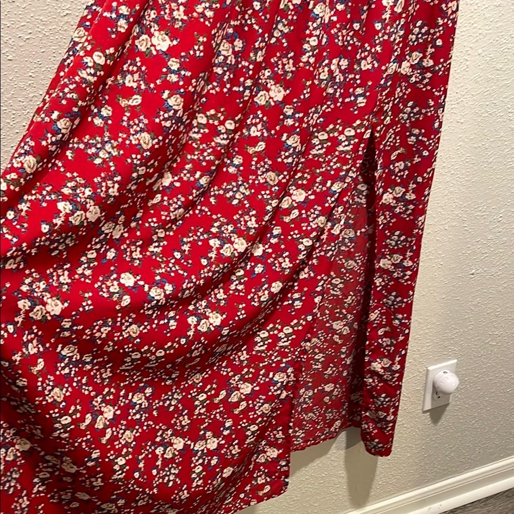 SHEIN Red and Blue Floral Smocked Maxi Dress - Picture 4 of 4